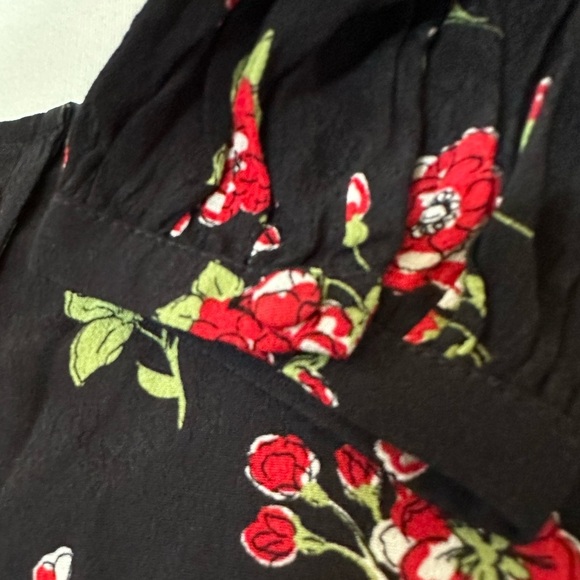 ZARA Women's Floral Crop Top Key-Hole Long Sleeve Zip Red- Black - Picture 8 of 13